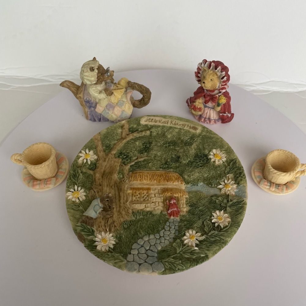 LITTLE RED RIDING HOOD MINIATURE RESIN TEA SET